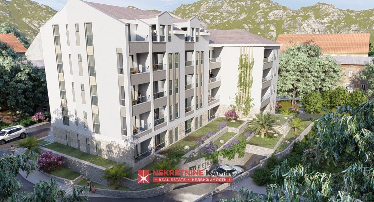 One-Bedroom Apartment of 42 m² with Terrace and Sea View, Podkošljun, Budva